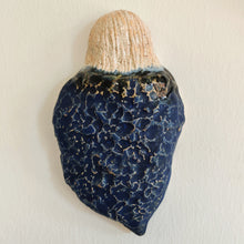 Indlæs billede til gallerivisning Dark and blue - Strange Fruits