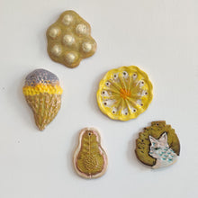 Indlæs billede til gallerivisning Yellowish - strange fruits