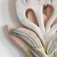 Indlæs billede til gallerivisning Flower væghængt