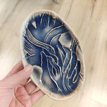 Indlæs billede til gallerivisning Handhold in Amethyst fad